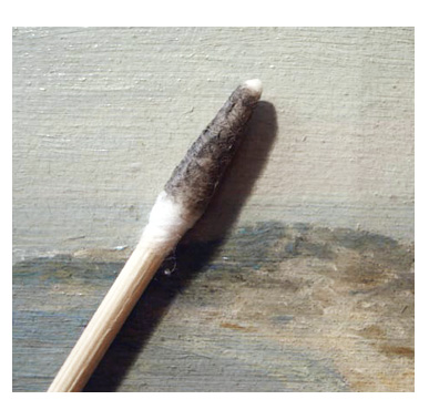 Vuil verwijderen van schilderijen